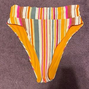 SOLD EUC Aerie cheeky high waisted bikini bottoms size L